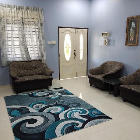 Davallia Homestay Dungun Exterior photo