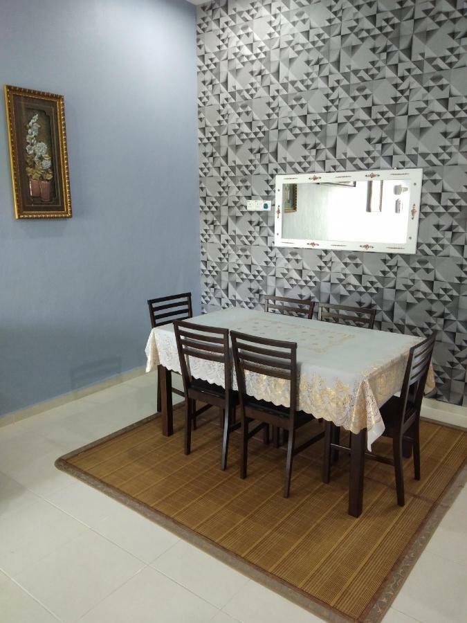 Davallia Homestay Dungun Exterior photo